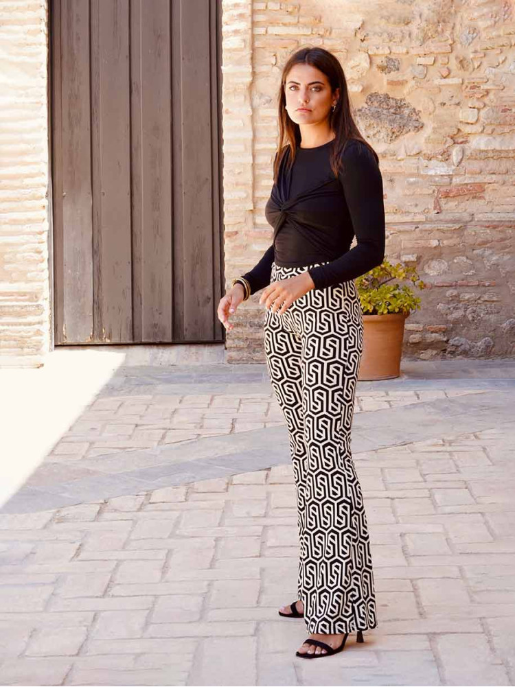 PANTALON FLARE ESTAMPADO