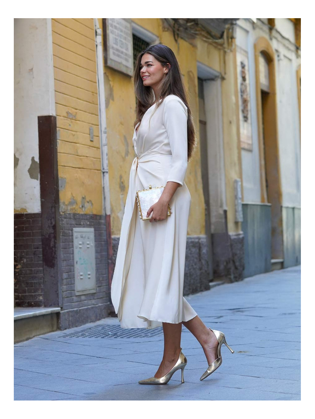 Vestido Almendra Palermo, Segundo Traje de Novias, Vestido Mamá de Comunión, Mariquita Trasquilá