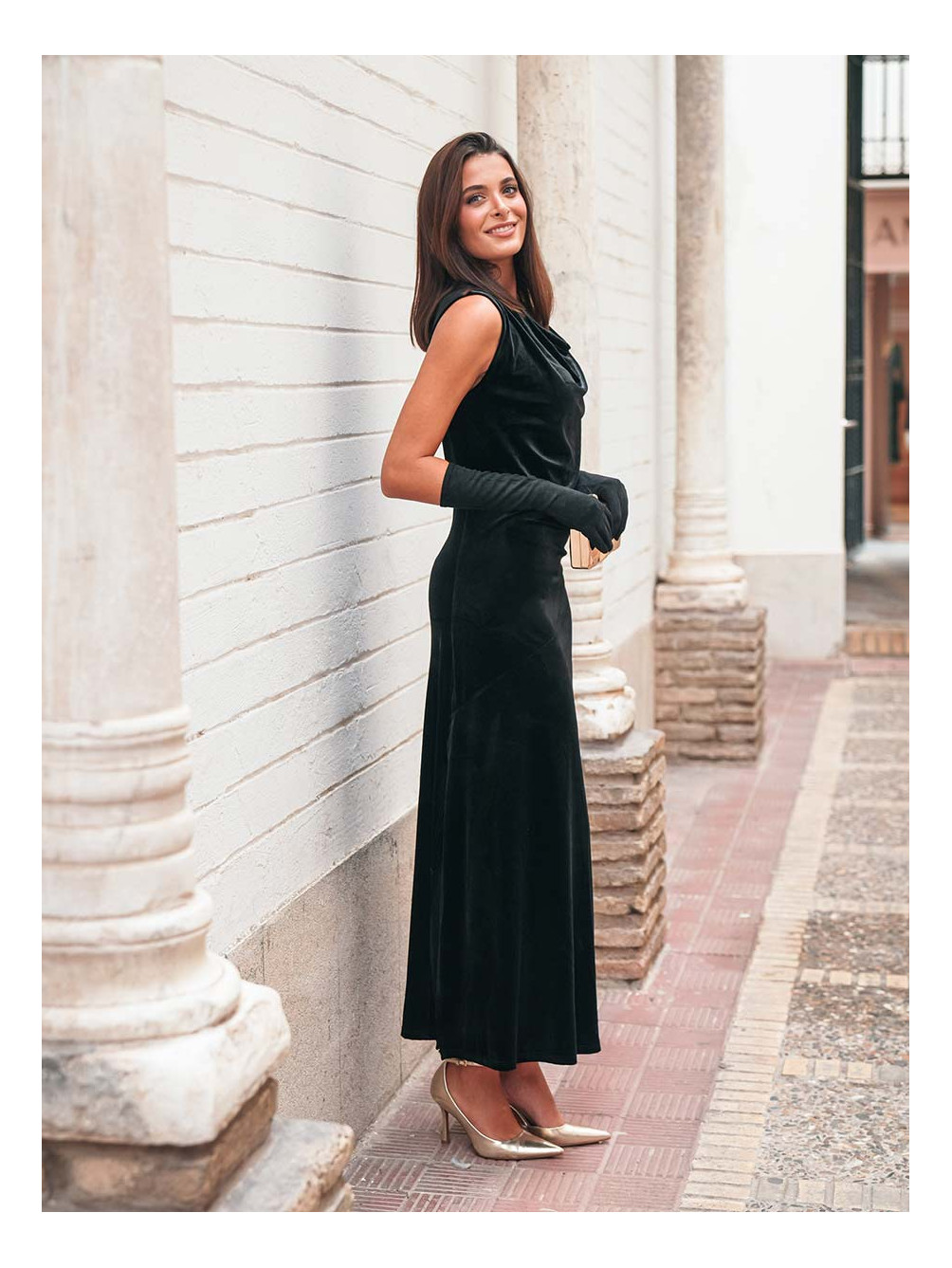 Vestido Terciopelo Gloria, Vestido de Terciopelo Negro, Vestido Negro de Terciopelo, Mariquita Trasquilá